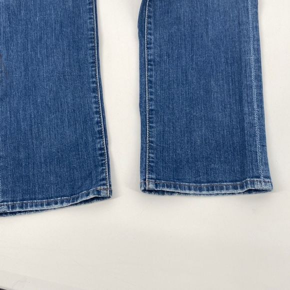 Women's Blue Jeans - Picture 10 of 16